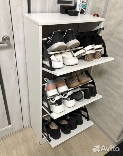 Обувница белая