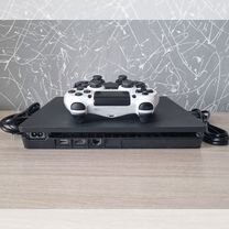 Sony PS4 Slim / 2 ориг. геймпада / 50 Игр