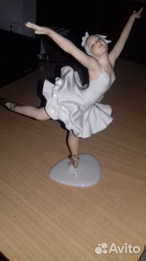 Фарфоровая статуэтка - Балерина из Германии 50-ых