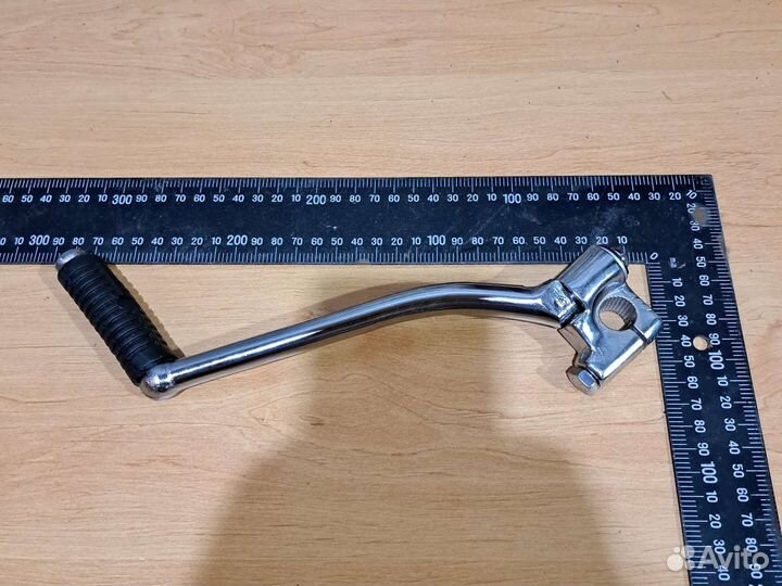 Кикстартер на мотоцикл