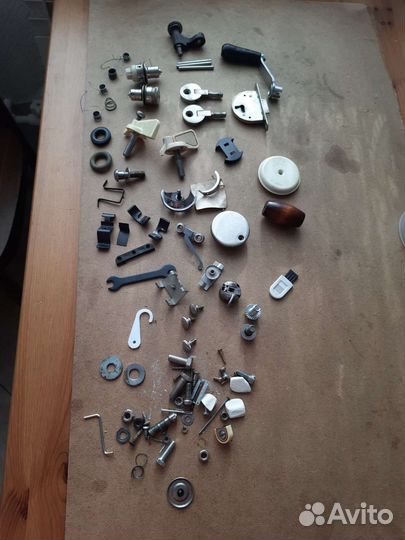 Лапки и иглы шпульки для швейных машинок