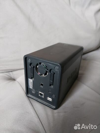 Сетевой накопитель D-link DNS-323 + 2 HDD