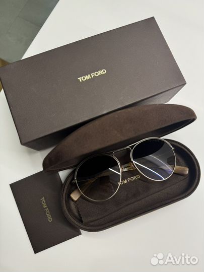 Солнцезащитные очки tom ford