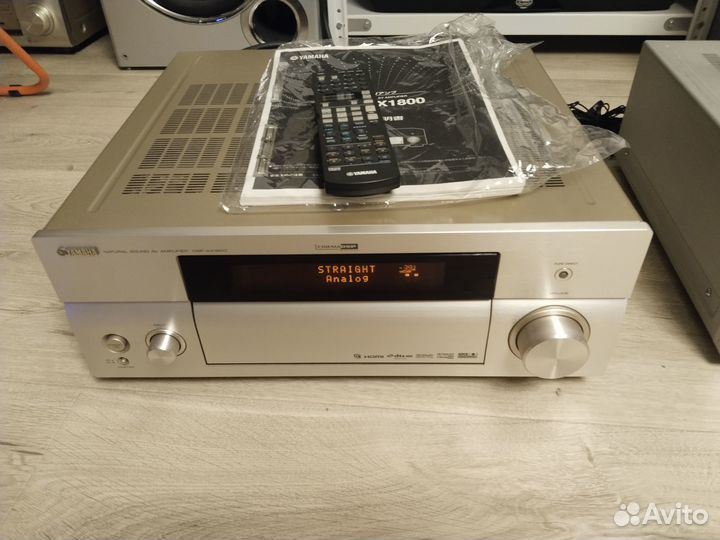 AV ресивер Yamaha RX-V1800