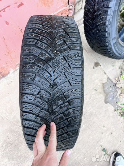 Michelin X-Ice North 4 205/65 R16 99T