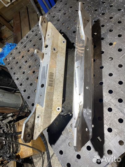 Подрамник для снегохода Z1