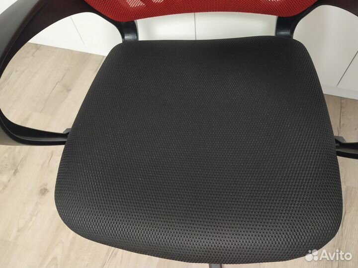 Компьютерное кресло Бюрократ CH-695NLT