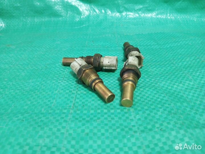 Датчик температуры охлаждающей жидкости Toyota