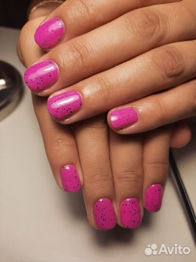 Маникюр и педикюр