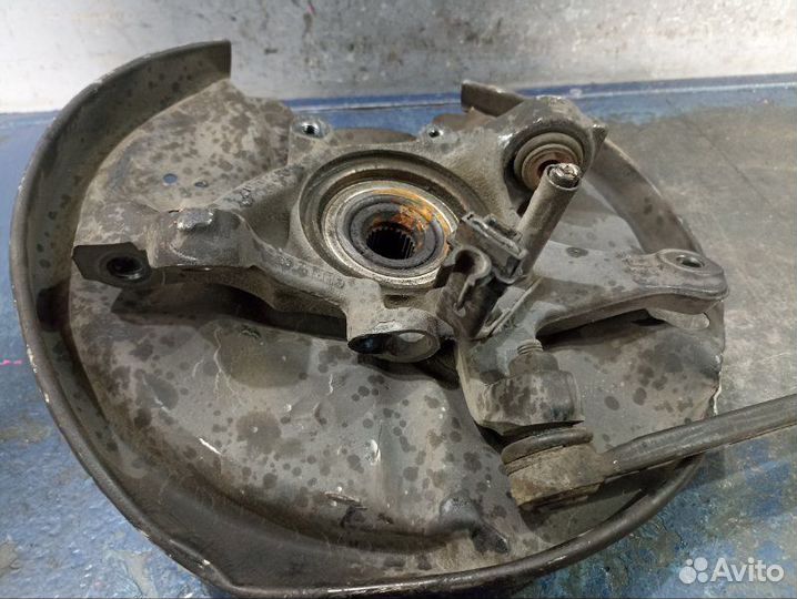 Ступица задняя правая Chrysler Crossfire