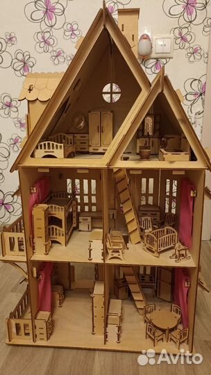Домик кукольный