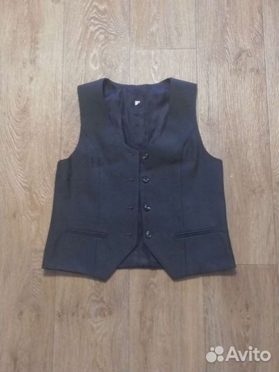 Жилетка для девочки школьная