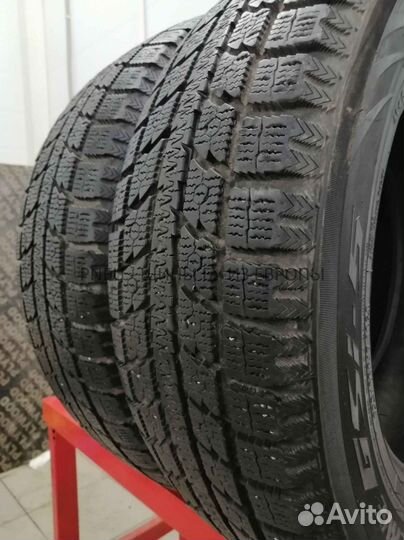 Toyo Observe GSi-5 225/65 R17 104S