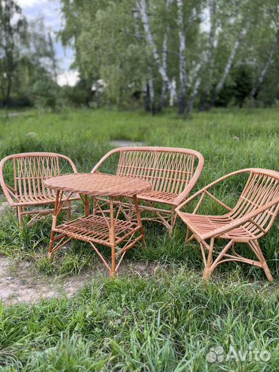 Комплект мебели из натуральной лозы