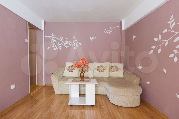 2-к. квартира, 52 м², 1/5 эт.