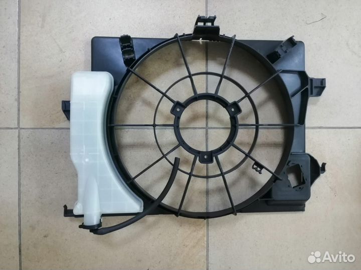 Диффузор электровентилятора Хендай Солярис Киа Рио