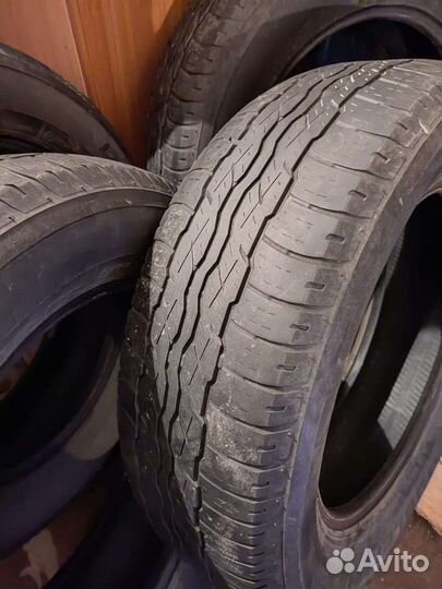 Bridgestone Dueler H/T 225/65 R17