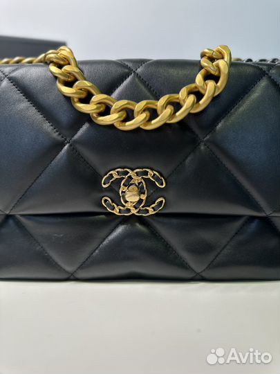 Сумка chanel 19