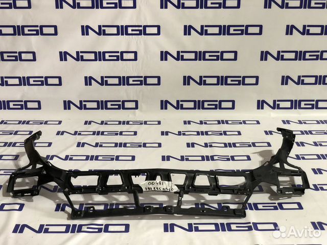 Кронштейн решетки радиатора Mercedes GLE C292