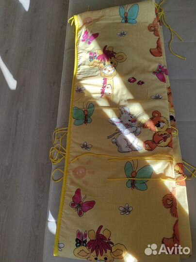 Бортики на детскую кроватку