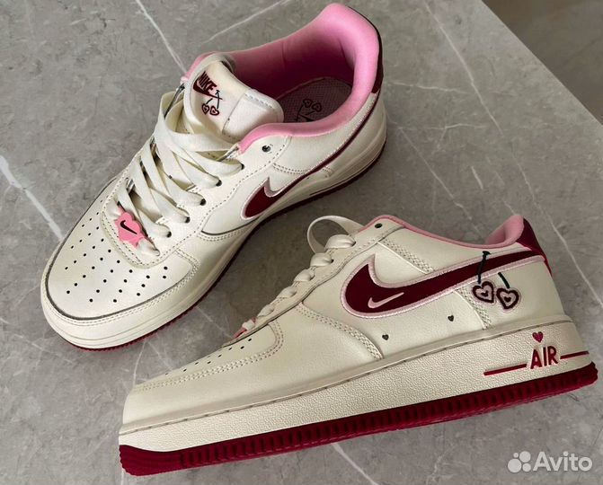 Кроссовки Nike