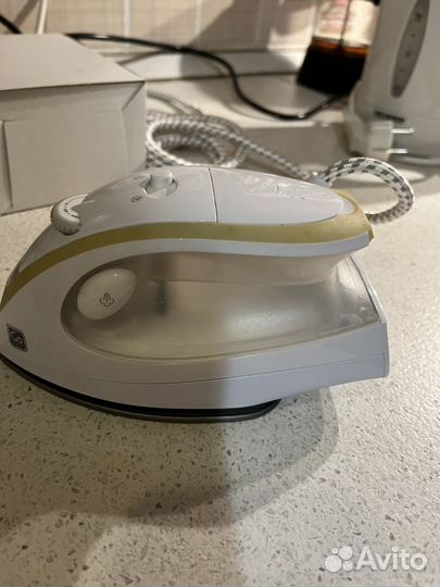 Утюг дорожный