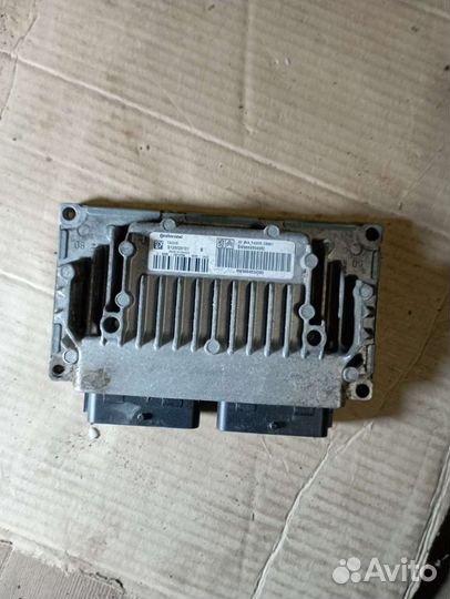 Запчасти на peugeot 308