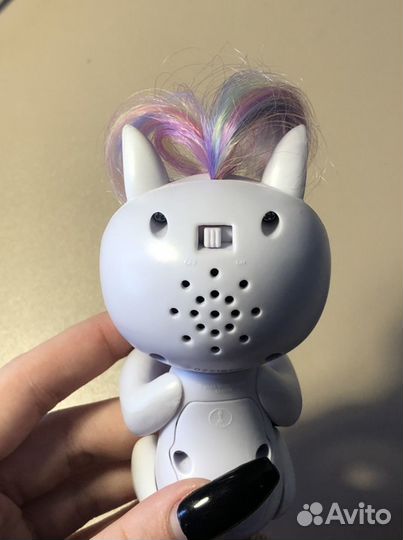 Интерактивный единорог Fingerlings