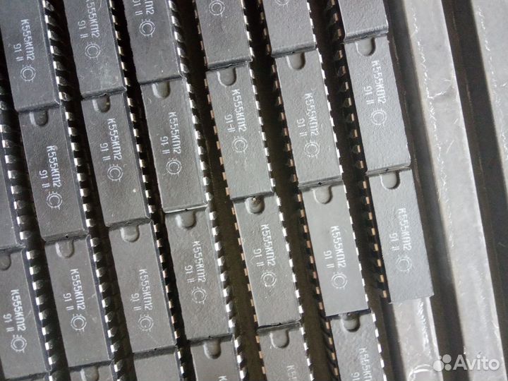 Микросхема К155 К555 К561 К176 К531 К1533 серия