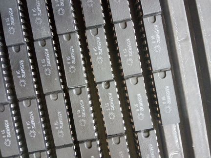 Микросхема К155 К555 К561 К176 К531 К1533 серия