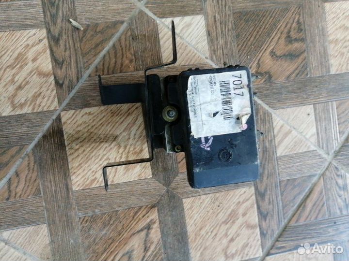 Блок abs Honda Fit GD1 L13A