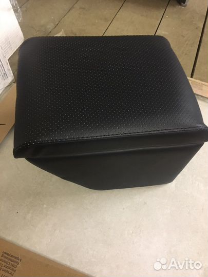 Подлокотник