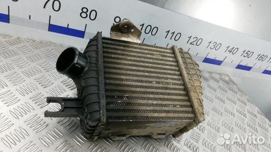 Радиатор интеркуллера KIA sportage 2 (SNI04KC01)