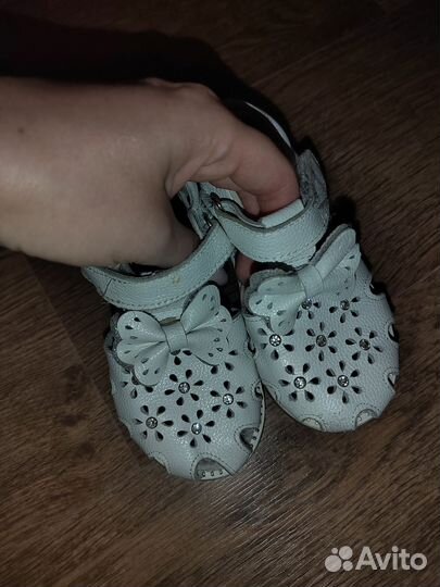 Босоножки для девочки 25