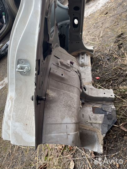 Крыло заднее правое Toyota Rav 4 30