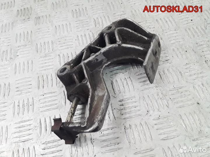 Кронштейн крепления кпп Opel Vectra B 90375211