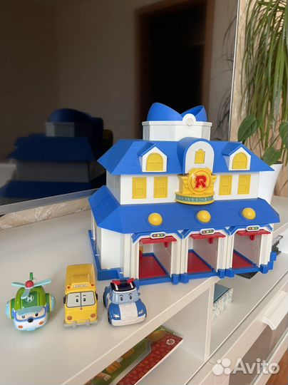 Робокар Полли штаб квартира