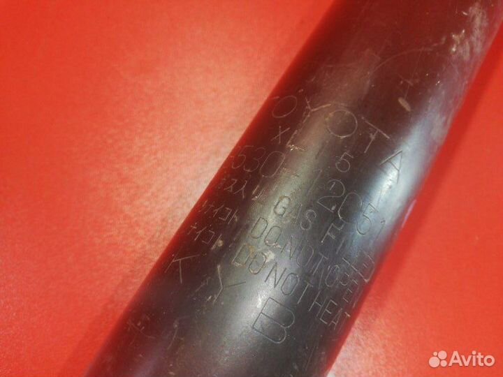 Амортизатор задний Toyota Corolla ZRE151 1ZR-FE