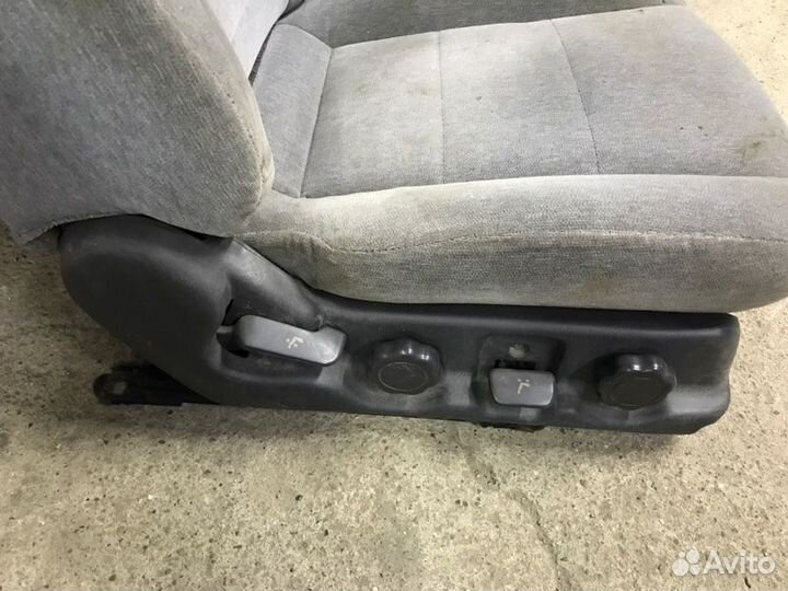 Сиденья комплект Mitsubishi Eterna седан 2.0 6A12