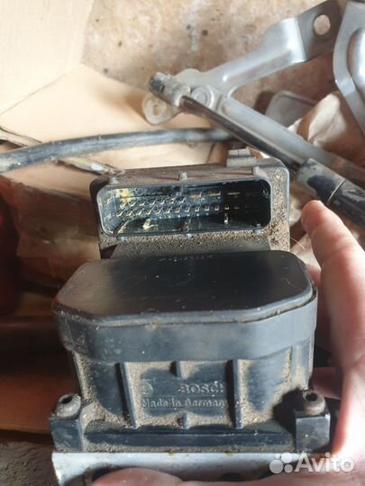 Блок ABS 8E0614111 audi(A4B5) VW passat(B5+)