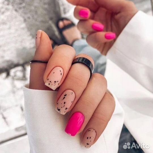 Маникюр и педикюр, подолог