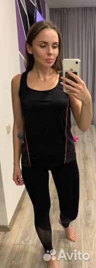 Спортивный комплект легинсы и майка
