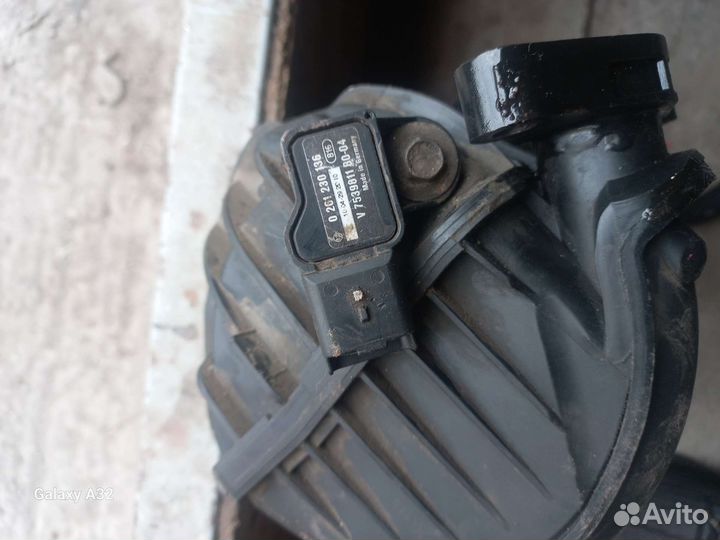 Впускной коллектор 1,6 ep6 peugeot citroen