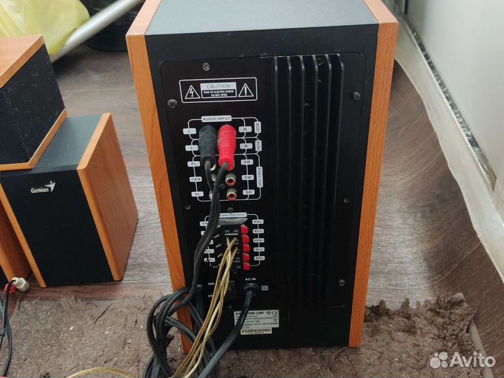 Компьютерные колонки 5.1 Genius