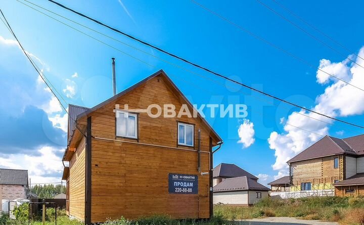 Дом 180 м² на участке 11 сот.