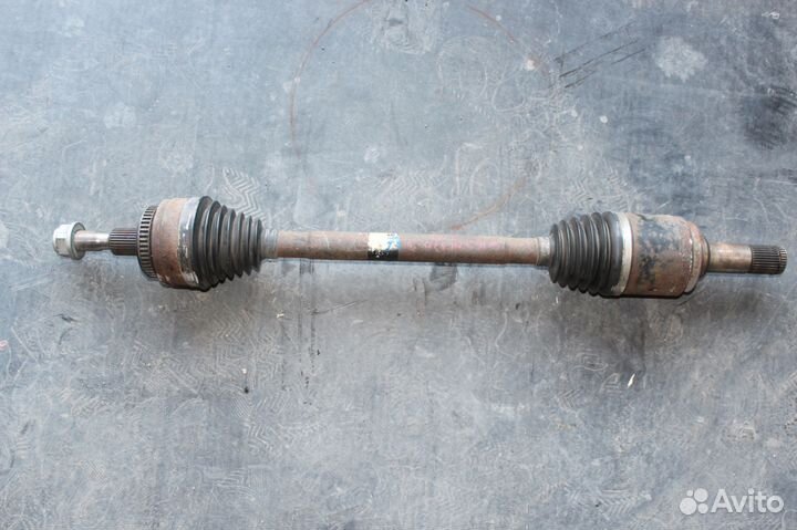 Задний правый привод Mercedes ML-Class W163 ML320