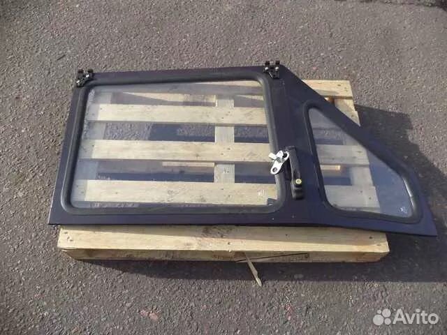 Дверь левая ук