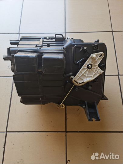 Корпус отопителя Kia Spectra