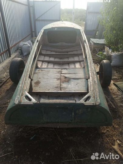 Продаю шлюпку