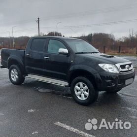 Toyota Hilux 3.0 AT, 2009, 290 000 км